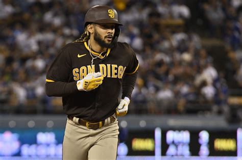 Padres Shortstop Fernando Tatis Jr Out Up To 3 Months With Fractured