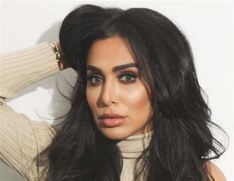 Huda Kattan Topped The Beauty Section Of 2019s Instagram Rich List The Etimes Photogallery Page 8