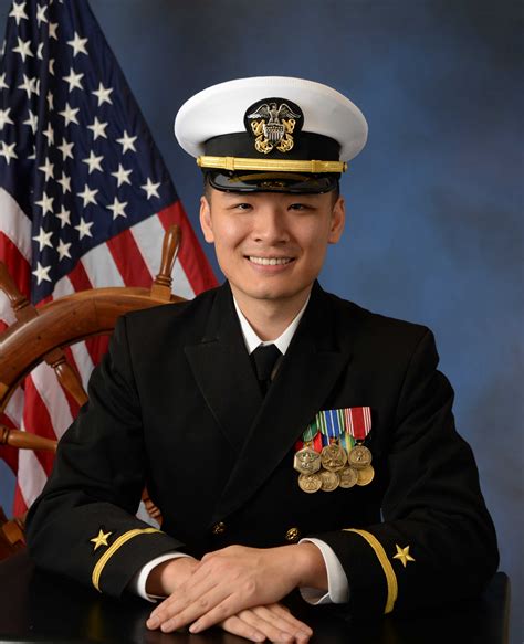 From Enlisted To Officer Proud Asian American Soars To New Heights As