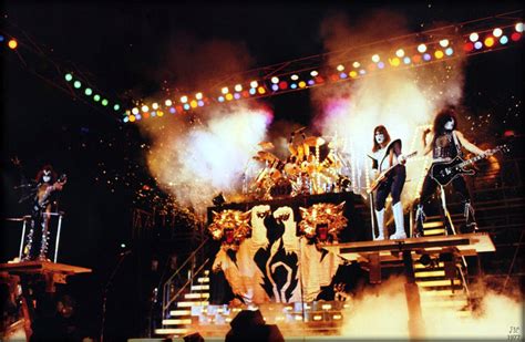 Kiss ~august 19 1977 Alive Ii Photo Session Paul Stanley Photo