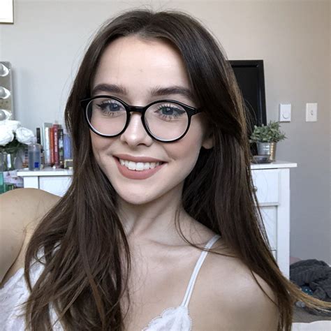 Babe In Glasses Porn Sex Photos