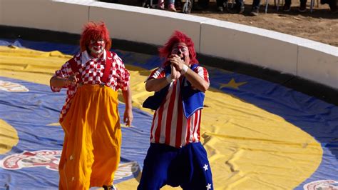 Clowns Of Garden Bros Circus In Kern County Youtube