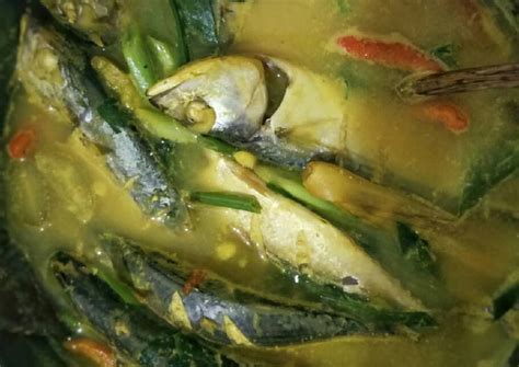 Masakan asam rebus ni kuahnya cair sahaja sebab kita nak ia lebih berkuah dan boleh dihirup seperti sup. Resepi Ikan Kembung Masak Asam Pedas - Resep Ikan Kembung ...