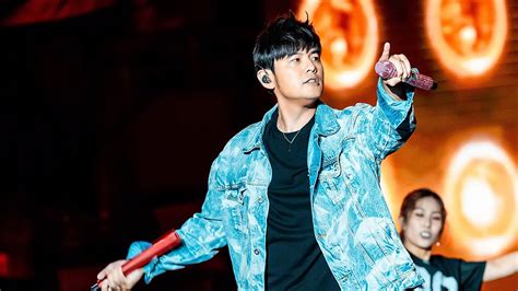 the king of heaven is skinned too jay chou flipped cards eight times in the middle of the night