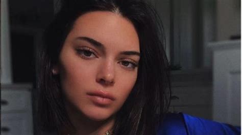 Kendall Jenner Cleared Up Whether Shes Gay Or Trans And Offended A