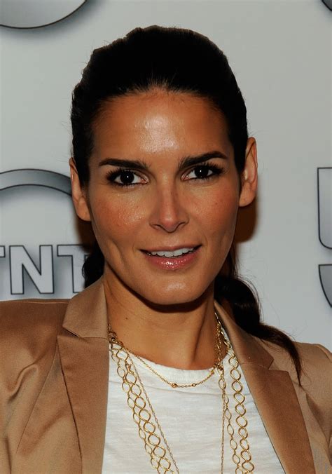 Absolutely Angie Harmon Hq Photos Of Angie Harmon At The Tnt Upfront
