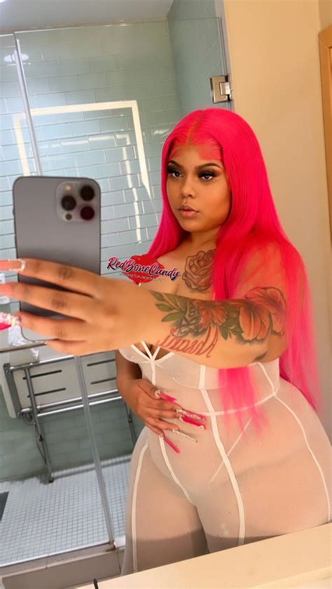 Onlyfans 5 99 On Twitter You Love Me With Pink Hair 💖