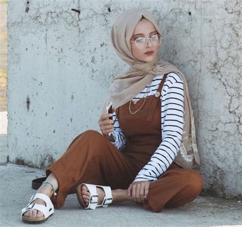 Pin By Aleena On HîʝαႦî Qûëêñʂ ♛ Hijab Fashion Modest Fashion Hijab