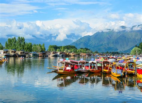 Best Places To Visit In Srinagar Tourist Places And Things To Explore