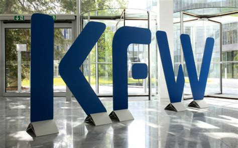 Sie ist eine der führenden förderbanken der welt, die diverse förderprogramme für bauherren, immobilienkäufer oder für eigenheimbesitzer die modernisieren wollen, anbietet. Fördermittel KfW - aktion pro eigenheim