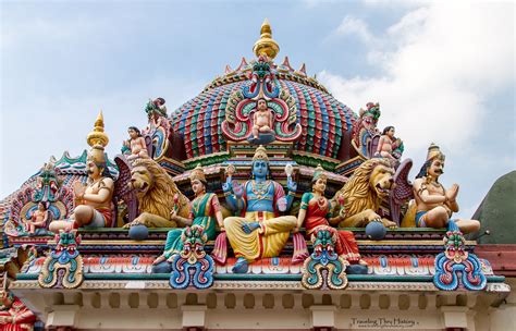 Founded in 1873, the sri maha mariamman temple is the oldest and richest hindu temple in kuala lumpur. 20 Things To Do In Singapore | Traveling Thru History