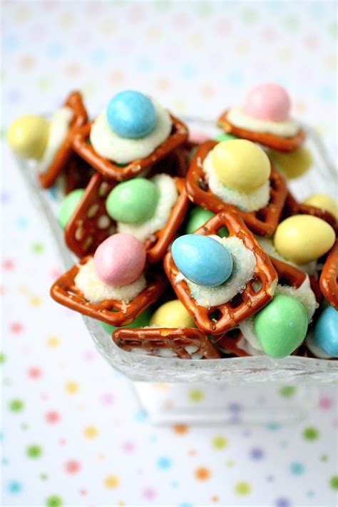 Easter Peanut Butter Buttons | The Curvy Carrot