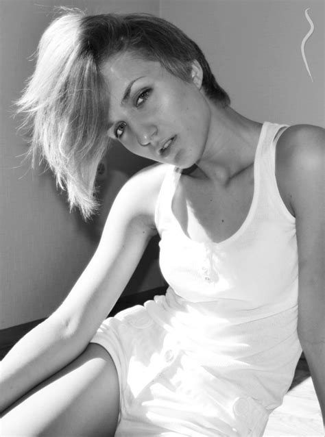 Simona Mockutė a model from United Kingdom Model Management