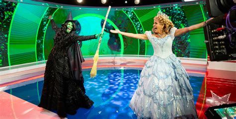 ‘today Show Hosts Pay Tribute To Broadway With Their Halloween