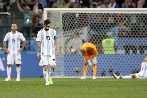 Lionel Messi Argentina Beaten 3 0 At World Cup Croatia Advances The