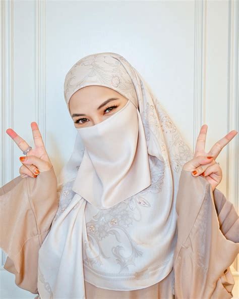 Hijab And Lifestyle On Instagram “happy Birthday Neelofa ️ We Can T Wait To See You Thrive As