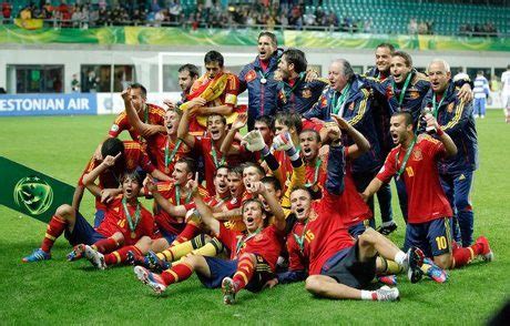 Nonton online berita dan info timnas spanyol terupdate hanya di vidio. TIMNAS SPANYOL U-19 REBUT JUARA EROPA 2012 | Berita Update ...