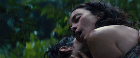Nude Video Celebs Alice Braga Sexy El Ardor
