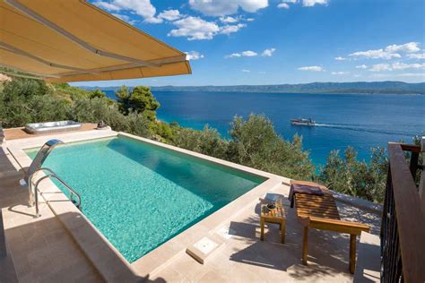 Wir bieten eine traumhafte villa welche zu einem ensemble aus 3 villen mit hochwertiger ausstattung. Insel Hvar, Dalmatien: Luxusvilla direkt am Meer