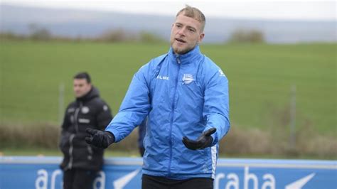 Plantilla, jugadores, partidos y las últimas noticias del alavés. Alavés: Cruz Azul se interesa en John Guidetti | Marca.com