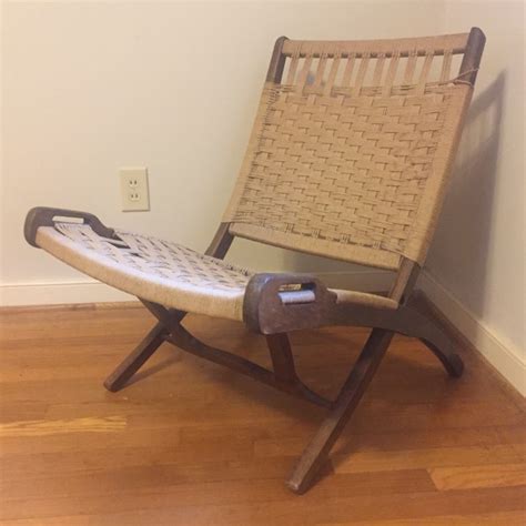 This black wood and leather chair will make a great addition in to your contemporary style inspired living space when displayed with matching décor and colorway. Mid Century Modern Folding Scissor Chair, Woven Rope Seat ...