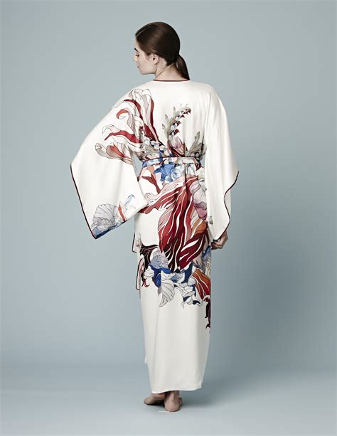 Voyage Dans La Tradition Japonaise Avec Les Kimonos Meng