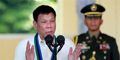 philippine leader duterte links judges politicians police to illegal drug trade wsj