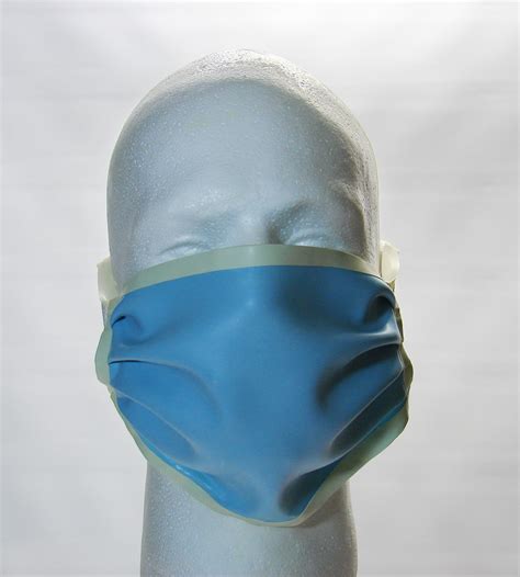 Latex Surgical Mask Kink In The Box