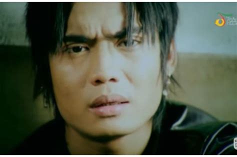 Bb c f jangan pernah kau coba untuk berubah. Chord Gitar 'Jangan Pernah Berubah' Yang Dipopulerkan Oleh ...