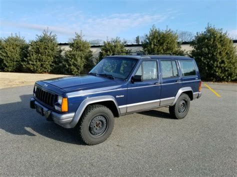 1993 Jeep Cherokee Country Xj 4x4 One Owner New Tires Drives Great No