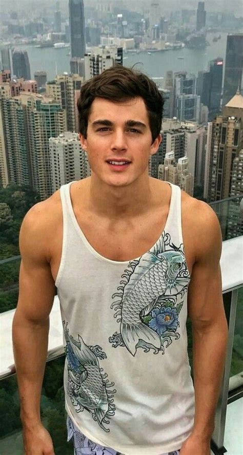 Pin By Owen Z Vincent On Pietro Boselli Male Models Shirtless