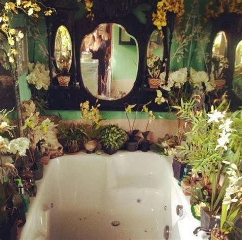 34 Beautiful Green Aesthetic Plant Ideas For Bathroom