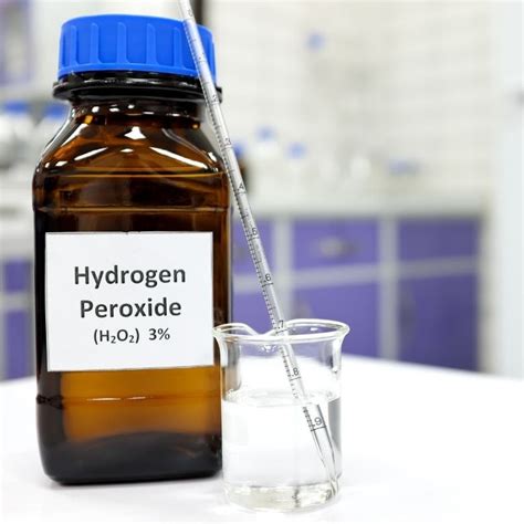 solución de peróxido de hidrógeno al 3 un elemento esencial del botiquín de primeros auxilios