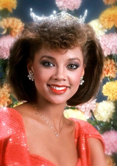 10 Beauty Moments That Prove Vanessa Williams Always Held The Crown