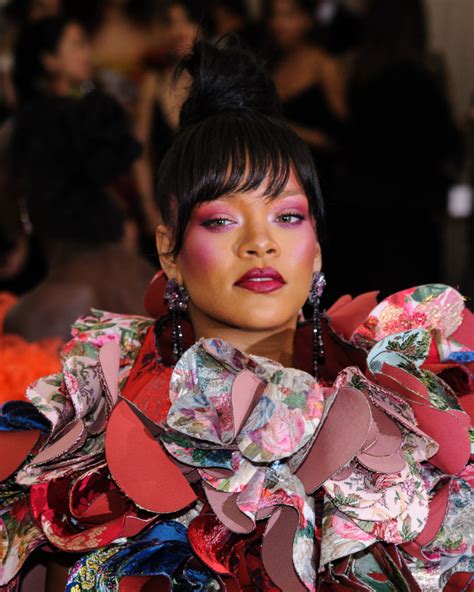 Glitter Magazine The Met Pays Tribute To Rihanna With New Virtual Statue