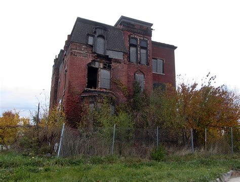 8 Of The Scariest Haunted Houses In The United States Global Bizarre