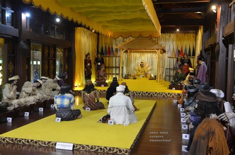 Mengetahui sultan mansyur sah pada 1. Istana Kesultanan Melaka