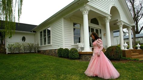 11 Of The Most Haunted Places In Country Music History Loretta Lynn Loretta Lynn Ranch Loretta