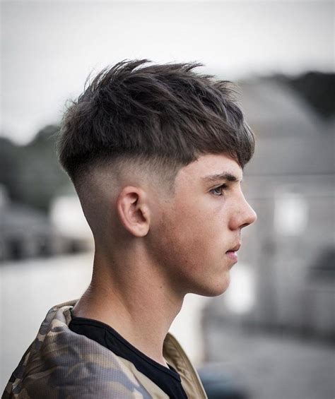 However, no matter what is called stylish at the moment. Grunge Haircuts For Men - Wavy Haircut