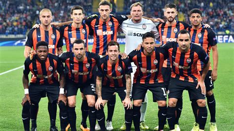 All the curious people are very welcome. Shakhtar Donetsk, si ferma il campionato. Riprenderà il 17 ...