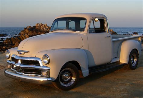 File:1954 Chevrolet 3100.jpg - Wikimedia Commons
