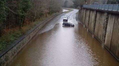 Firefighters Rescue People From Cars In Dolgellau Floodwater Bbc News