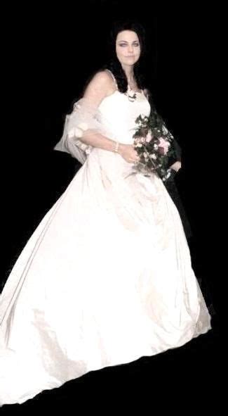 Amy Lee Wedding Dress