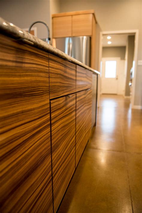 Zebrawood, also called zebrano, comes from central africa and is distinguished by its dramatic stripes in varying shades. McIntosh Apple, Frank Lloyd Wright-Inspired Home - Apple ...