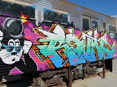 Deansunshinelandofsunshinemelbournestreetartgraffiticraned Trains