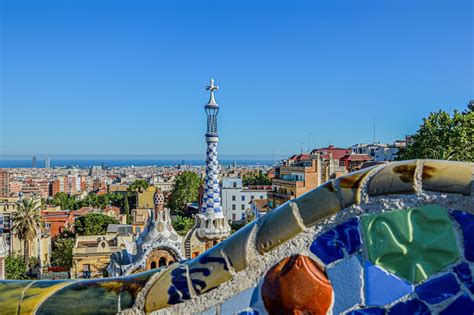 Barcelona Sightseeing Tours - How to Get Around and See the City Sights ...