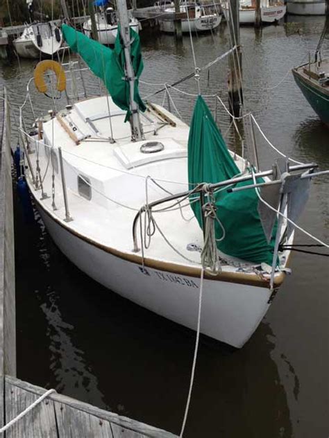 Bristol 24 1969 Clear Lake Shores Texas Sailboat For Sale From Sailing Texas Yacht For Sale