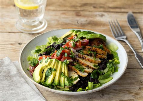 And you can order extra proteins like chicken breasts, ground beef. Chipotle-Rubbed Chicken Salad | Hello fresh recipes ...