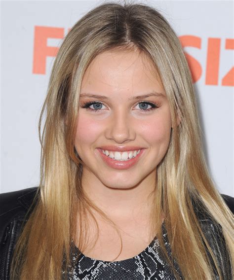 Gracie Dzienny Long Straight Blonde Hairstyle With Light