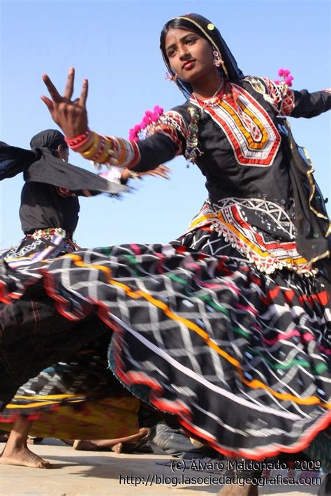 Gitana Rajastaní Bailando Mujer Gitana De Rajastán Realiz Flickr